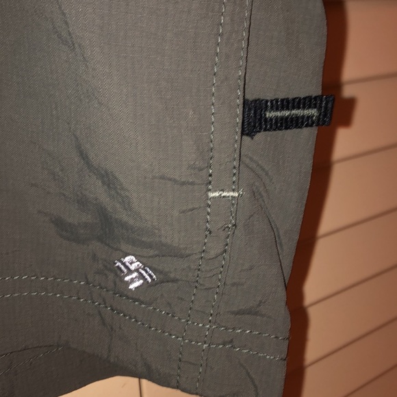 Mens Columbia Omni-Shade sun protection grey shorts size 44W - Picture 4 of 13